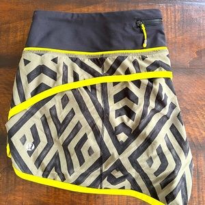 Patterned Lululemon speed short size 10